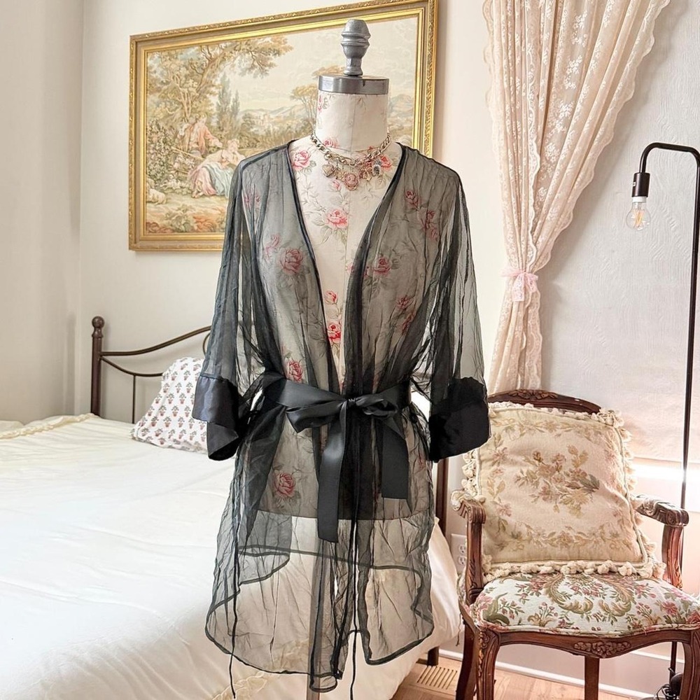 Black Boudoir Wrap Robe  Vintage Cinema Etoile